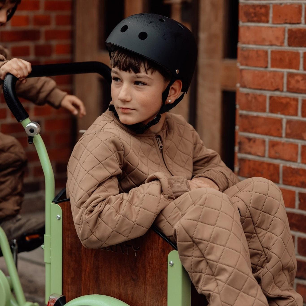 Chanty Cargo Kid - Grøn inkl. hjelm, flaskeholder, håndtag i 2 farver og ringklokke - BørnecyklerneChantyBørnecyklerneGrøn: BLC16 - GRNChanty Cargo Kid - Grøn inkl. hjelm, flaskeholder, håndtag i 2 farver og ringklokke