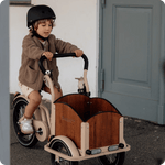 Chanty Cargo Kid - Sandfarvet Den ultimative børneladcykel til sjov, transport inkl. hjelm, flaskeholder, håndtag i 2 farver og ringklokke - BørnecyklerneChantyBørnecyklerneBeige: BLC16 - BEIChanty Cargo Kid - Sandfarvet Den ultimative børneladcykel til sjov, transport inkl. hjelm, flaskeholder, håndtag i 2 farver og ringklokke