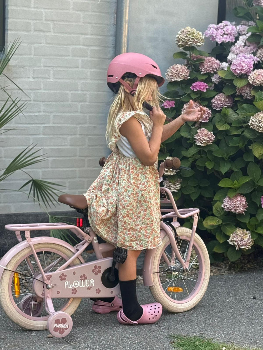 CHANTY Flower 16" Lyserød Pigecykel |